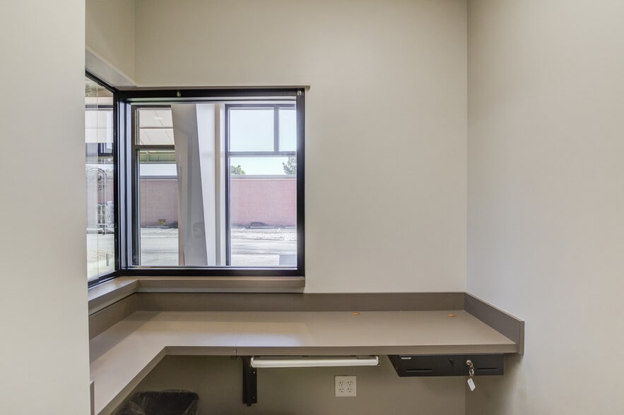 More Photos Of 3584 Atlanta Hwy, Flowery Branch Restaurant For Lease