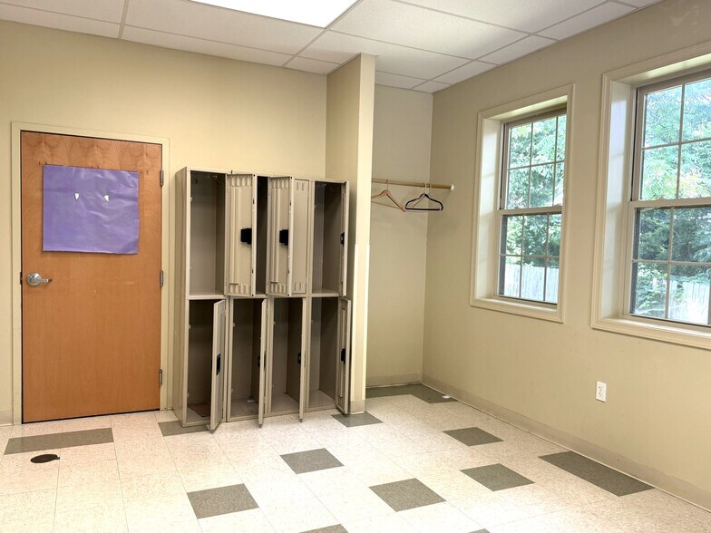 More Photos Of 300 Old Forge Ln, Kennett Square Medical For Lease