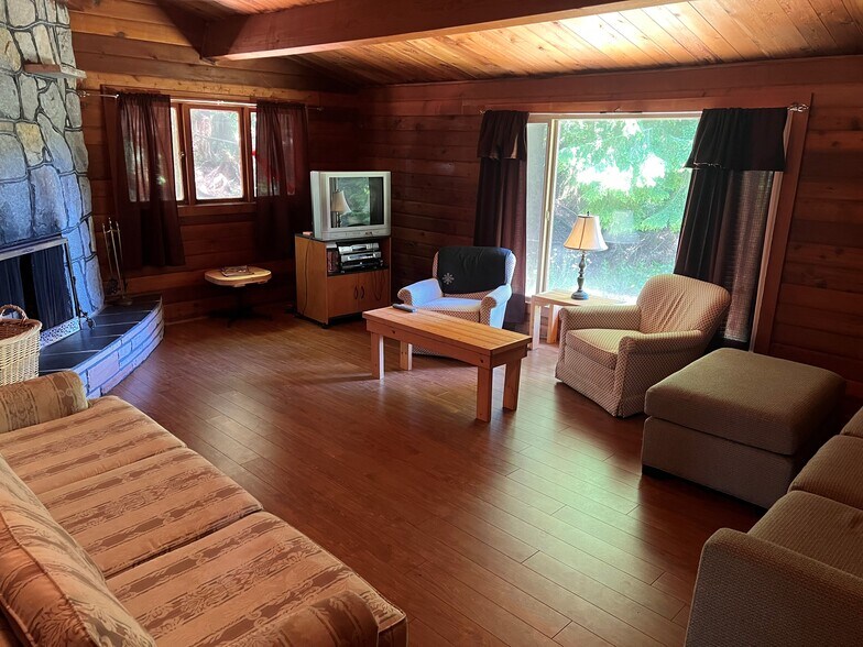More Photos Of 983 Peninsula, Ucluelet Land For Sale