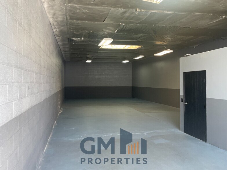 More Photos Of 128-145 W Gardena Blvd, Gardena Warehouse For Lease