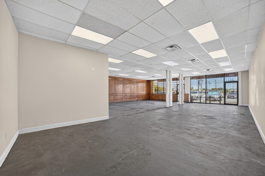 More Photos Of 4018-4026 W Camp Wisdom Rd, Dallas General Retail For Lease