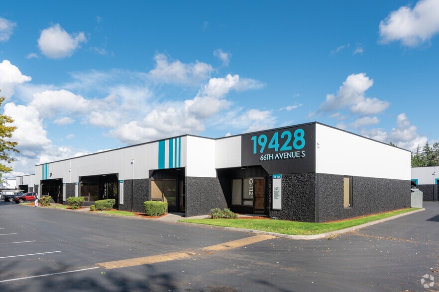 More Photos Of 6627 S 191st Pl, Kent Unknown For Lease