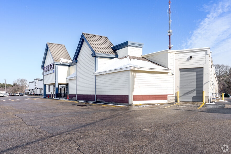 More Photos Of 775 Lafayette Rd, Portsmouth Unknown For Lease