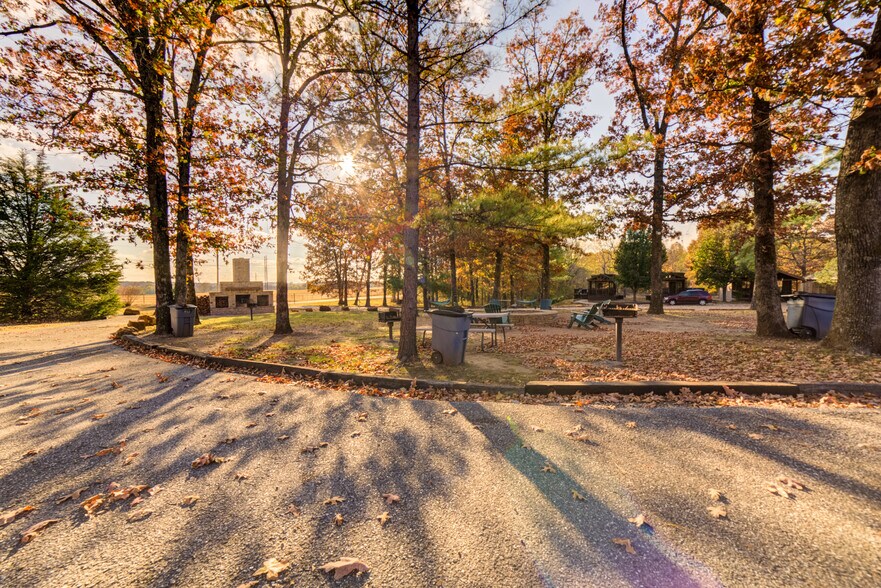 More Photos Of 446724 E 390 Rd, Langley Hotel For Sale