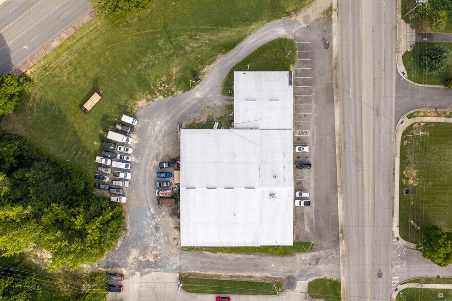 More Photos Of 650 W Main St, Rock Hill Flex For Sale
