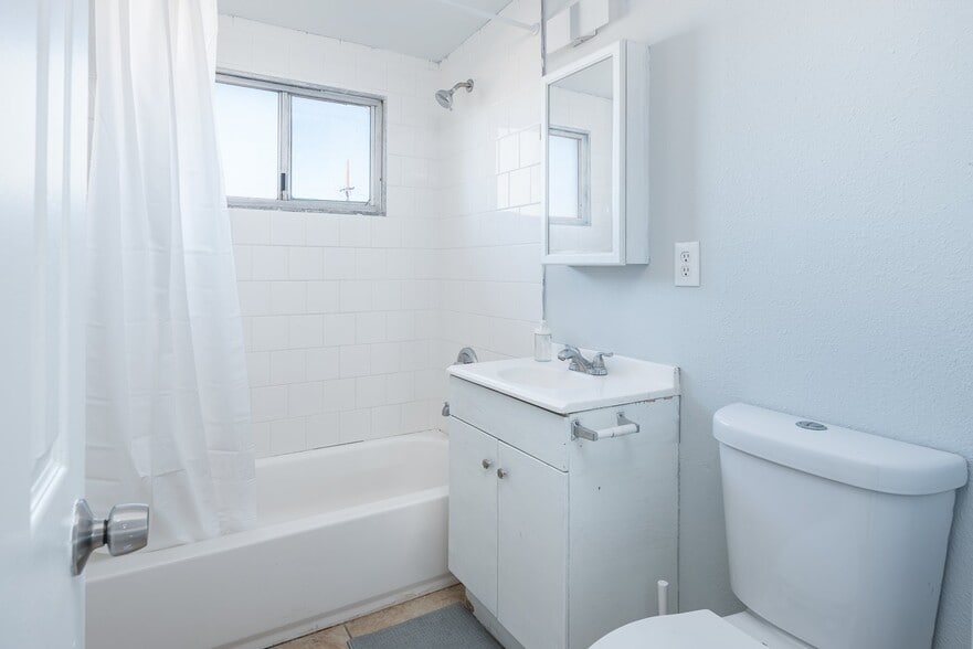 More Photos Of 532 N 1st St, El Cajon Apartments For Sale