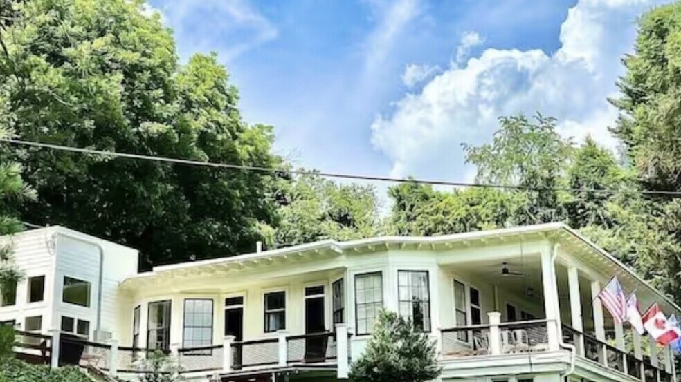 Primary Photo Of 30 Lookout Rd, Asheville Lodge Meeting Hall For Sale