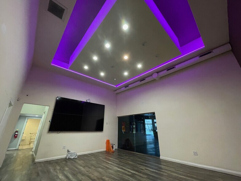 More Photos Of 4900 Lankershim Blvd, North Hollywood Freestanding For Sale