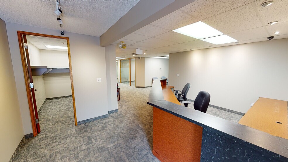 More Photos Of 9805 Horton Rd SW, Calgary Warehouse For Lease