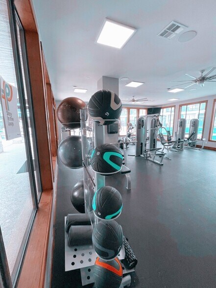 More Photos Of 2888 Nash St, Bryan Apartments For Sale