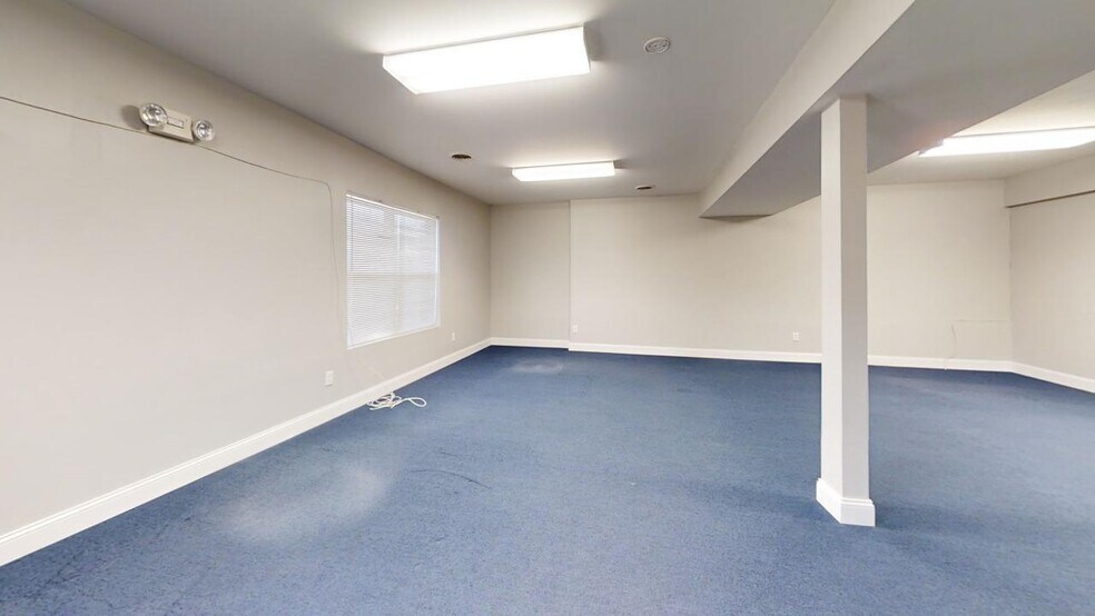 More Photos Of 7204 Executive Pky, House Springs Medical For Lease