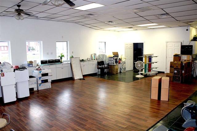 More Photos Of 2346 Winchester Ave, Ashland Freestanding For Sale