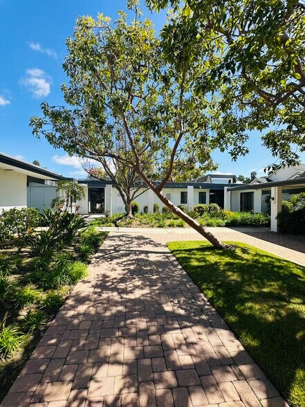 More Photos Of 407 Potter St, Fallbrook Medical For Lease