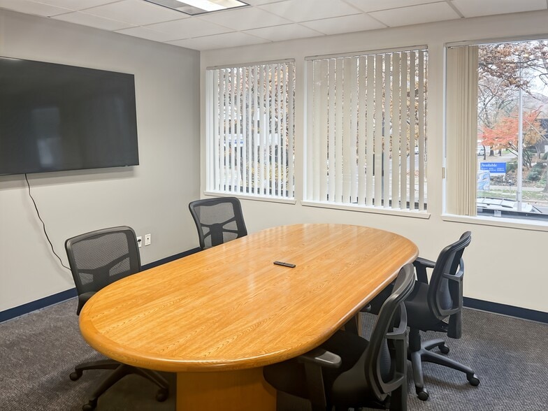 More Photos Of 930 G St, Sacramento Coworking Space