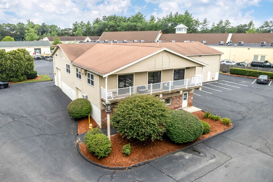 More Photos Of 161 S Main St, Middleton Warehouse For Lease