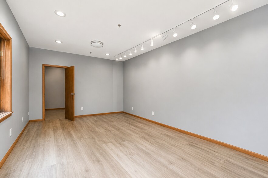 More Photos Of 154 26th St, Brooklyn Warehouse For Sale