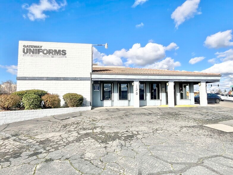 More Photos Of 120 Sunrise Ave, Roseville Freestanding For Lease