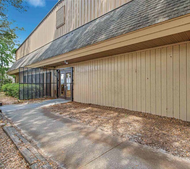 More Photos Of 1031 NE 16th St, Ocala Manufacturing For Sale