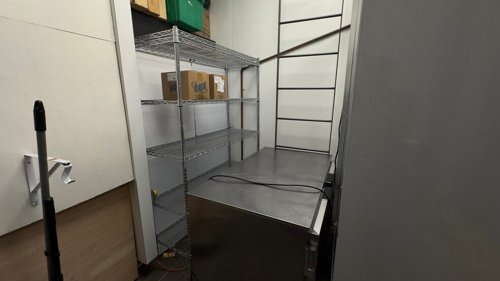 More Photos Of 3395 Schuylkill Rd, Spring City Service Station For Lease