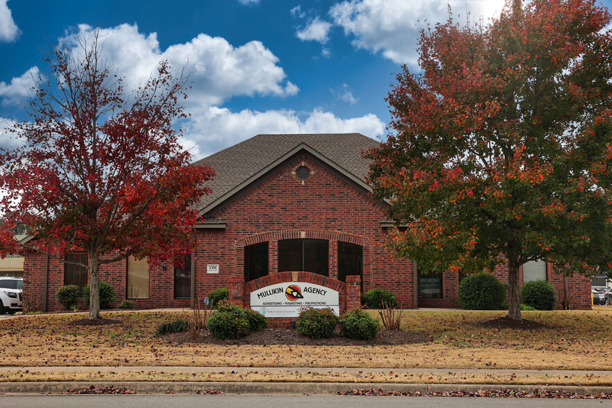 Primary Photo Of 1391 Plaza Pl, Springdale Office For Lease