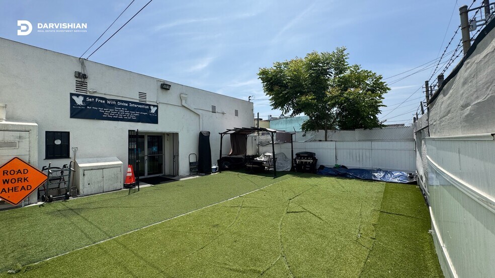 More Photos Of 5723 Atlantic Ave, Long Beach Storefront For Lease