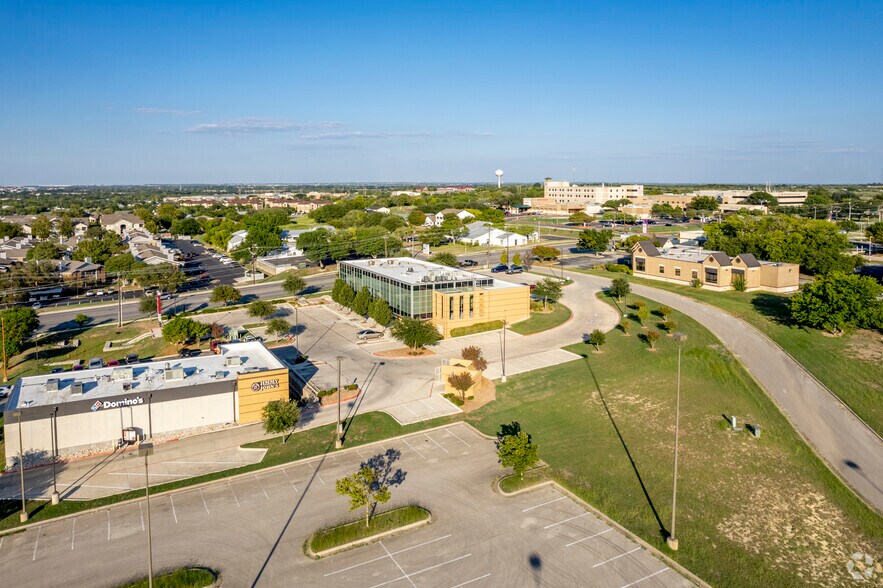 More Photos Of 1290 Wonder World Dr, San Marcos Unknown For Lease