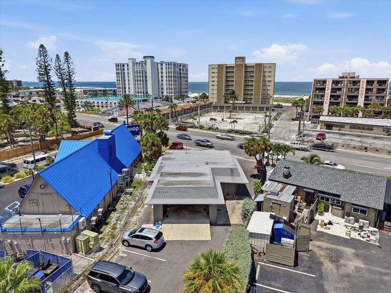 More Photos Of 5005 Gulf Blvd, Saint Petersburg Storefront For Sale