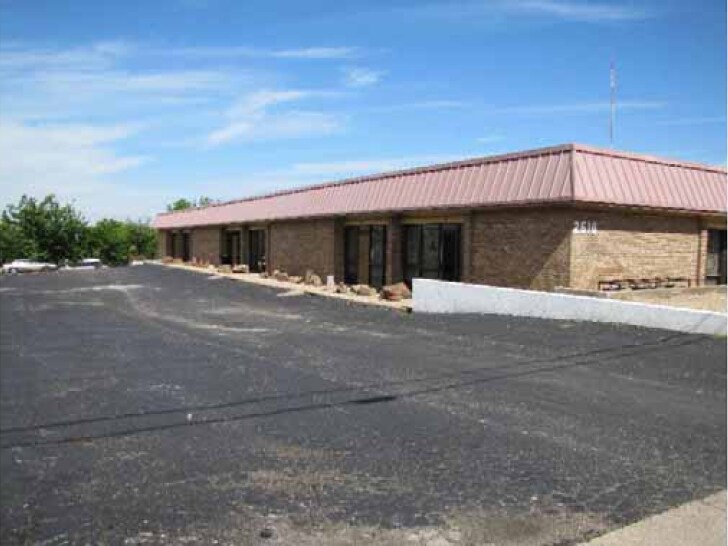 More Photos Of 2512-2516 Oakland Blvd, Fort Worth Office For Sale
