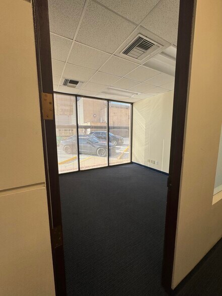 More Photos Of 416 N Stanton St, El Paso Office For Lease