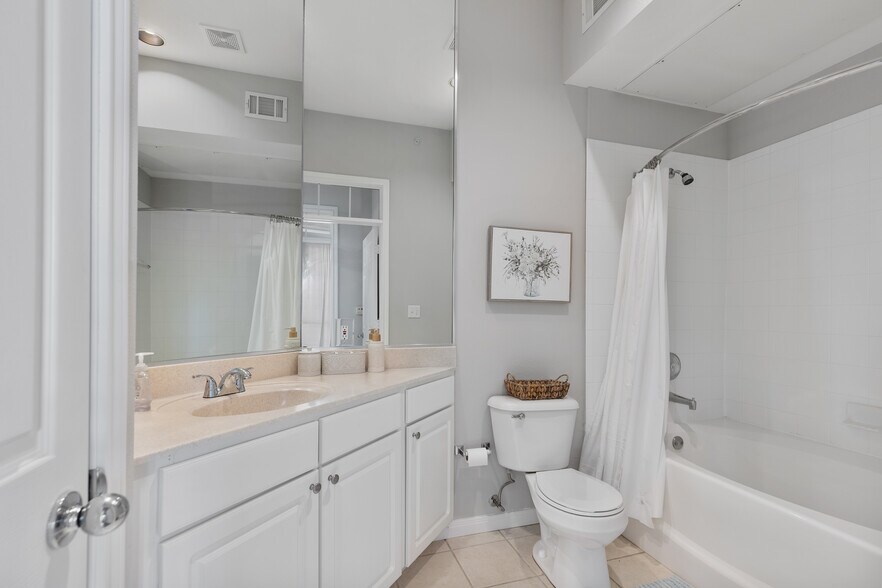 More Photos Of 1800 S Brentwood Blvd, Saint Louis Apartments For Sale