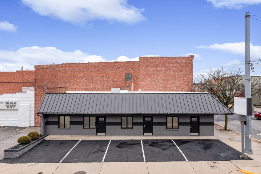 More Photos Of Hwy 50 or Tipton Street, Seymour Office For Sale