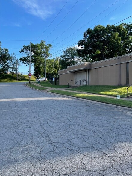 More Photos Of 5100 W 12th St, Little Rock Medical For Sale