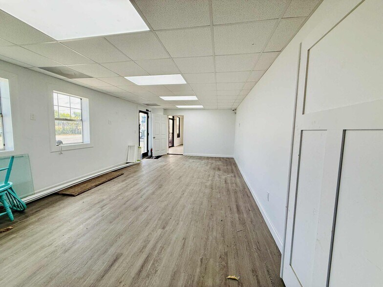 More Photos Of 1117 Saint Andrews Blvd, Panama City Industrial For Sale