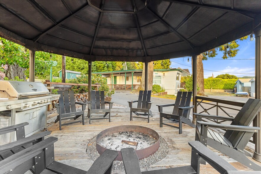 More Photos Of 15781 NE North Shore Rd, Tahuya Specialty For Sale