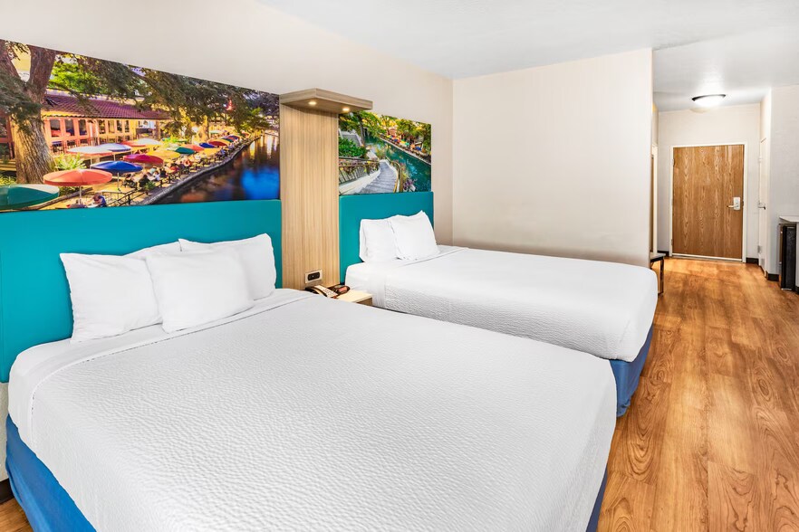 More Photos Of 4038 Frontage Road I-10 E, San Antonio Hotel For Sale