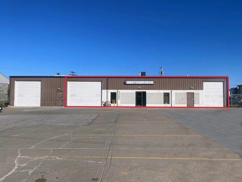 Primary Photo Of 3305 S 66th Avenue Cir, Omaha Warehouse For Lease