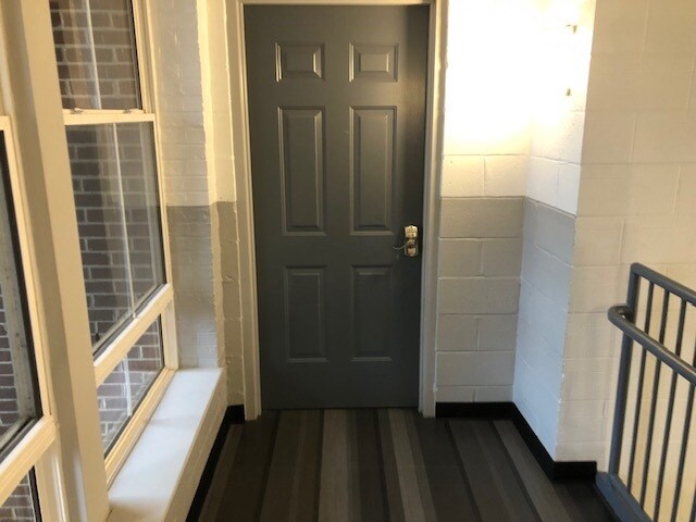 More Photos Of 21155 Whitfield Pl, Sterling Office For Sale