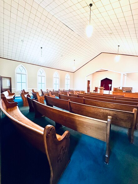 More Photos Of 504 Main St, Woodville Religious Facility For Sale