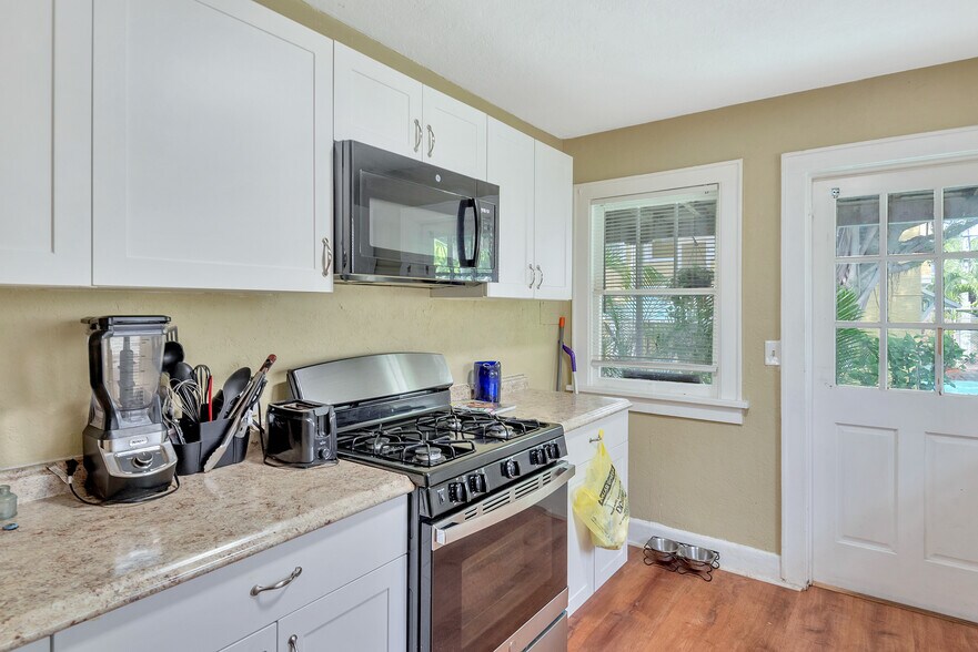 More Photos Of 329 N K St, Lake Worth Apartments For Sale