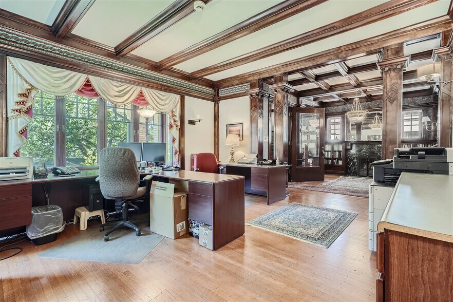 More Photos Of 1000 N Logan St, Denver Office Residential For Sale