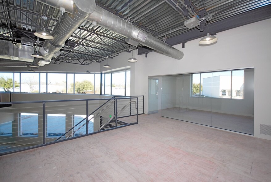 More Photos Of 4245 Marsh Ridge Rd, Carrollton Loft Creative Space For Sale