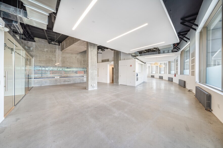 More Photos Of 240 Riverside Blvd, New York Apartments For Sale