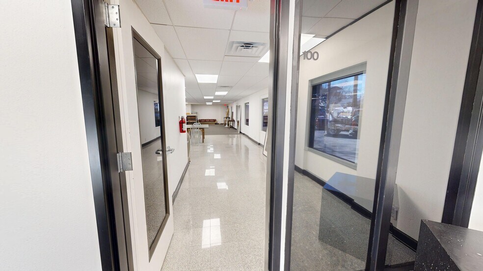 More Photos Of 4212 Medical Pky, Austin Medical For Sale