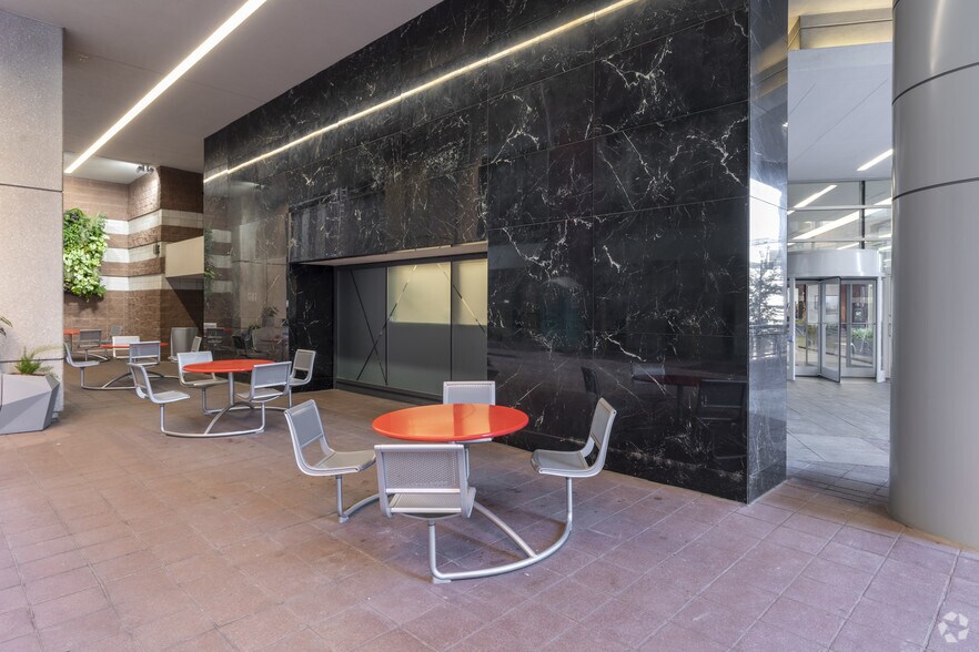 More Photos Of 312 Elm St, Cincinnati Office For Lease