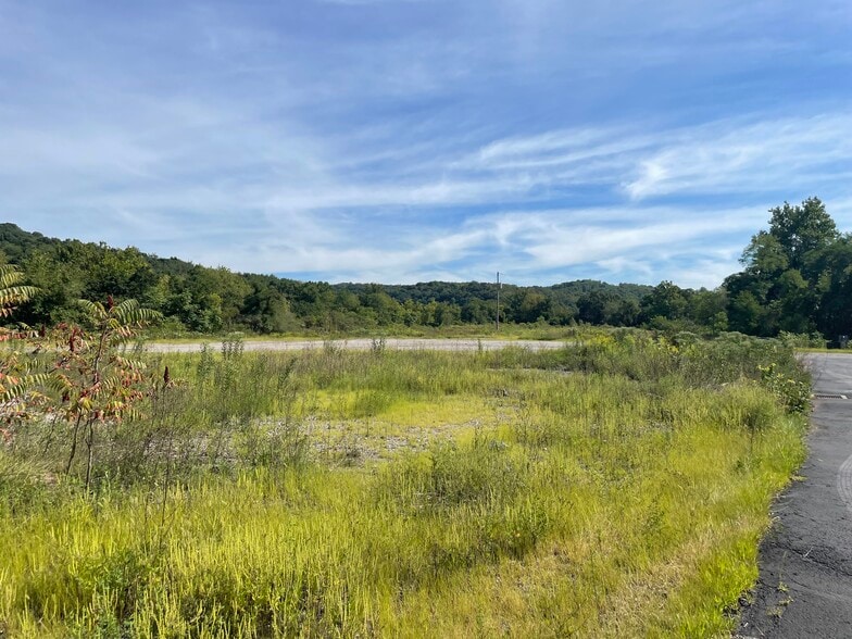 More Photos Of 1630 Midland Beaver Rd, Industry Land For Sale