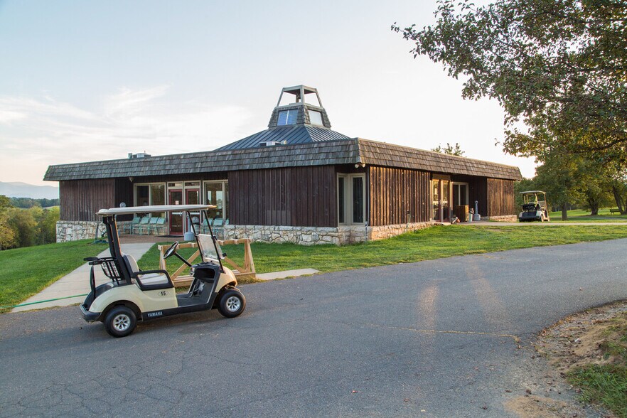 More Photos Of 910 Tc Northcott Blvd, Luray Golf Course Driving Range For Sale