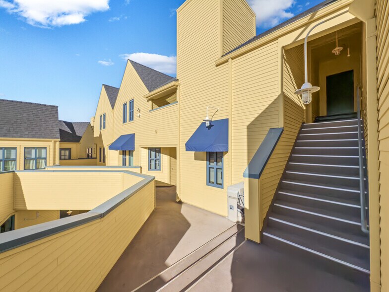 More Photos Of 2974-2980 College Ave, Berkeley Apartments For Sale