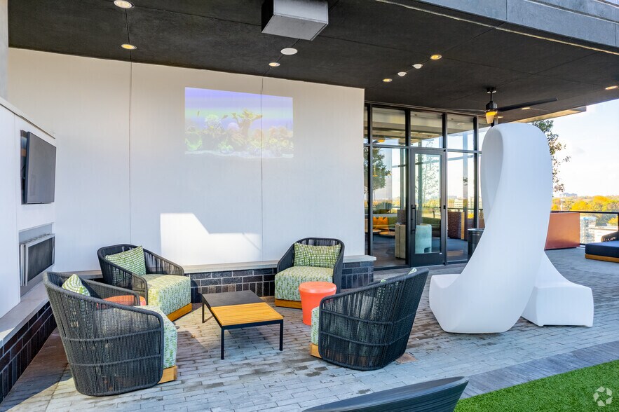 More Photos Of 1331 Spring St NW, Atlanta Unknown For Lease