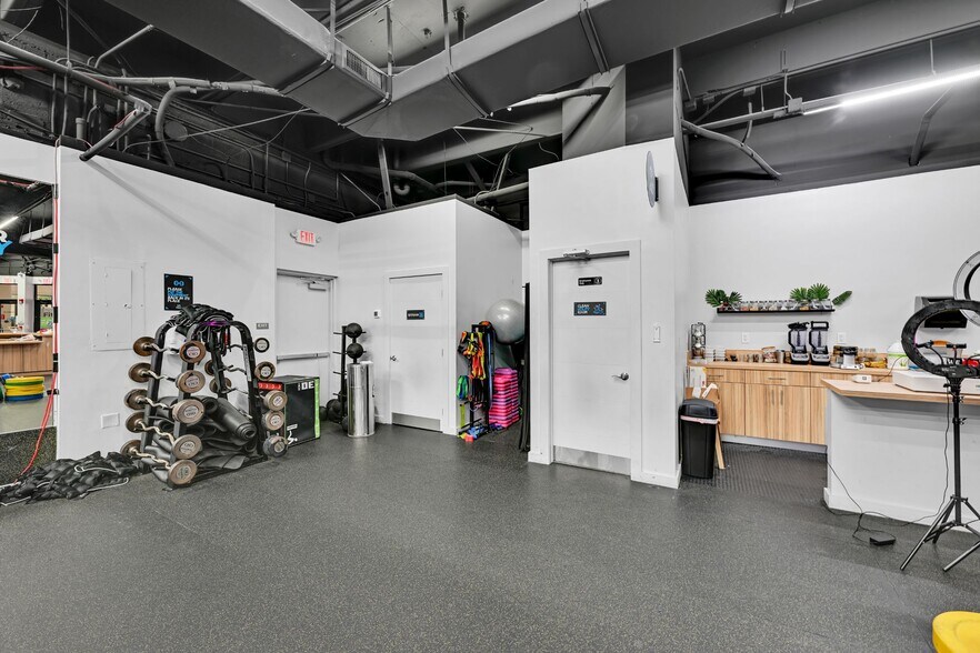 More Photos Of 12300-12498 SW 127th Ave, Miami General Retail For Lease