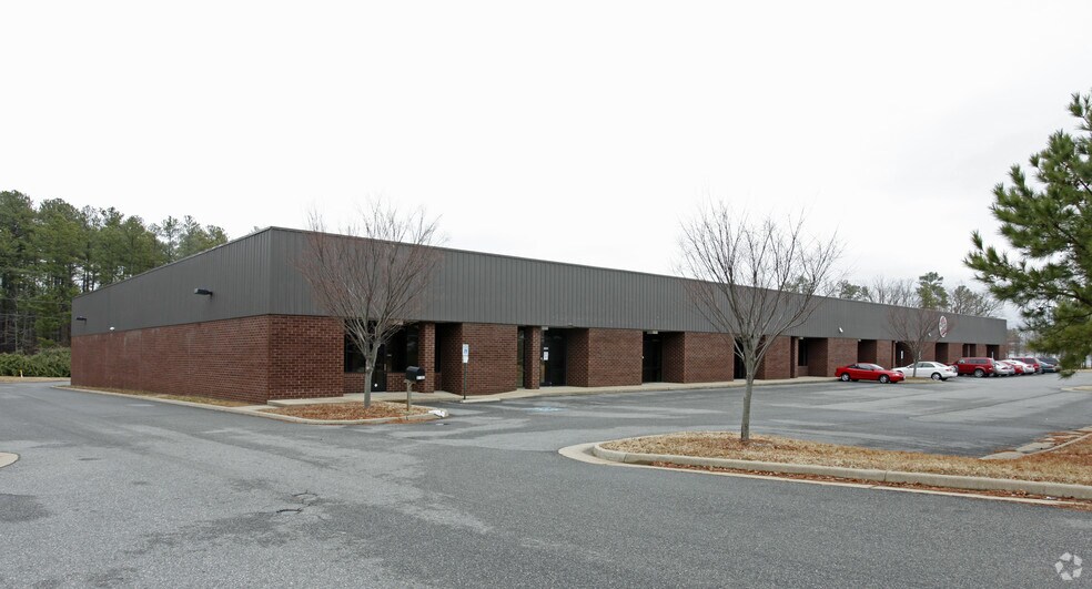 Primary Photo Of 2927-2951 Oak Lake Blvd, Midlothian Light Distribution For Lease